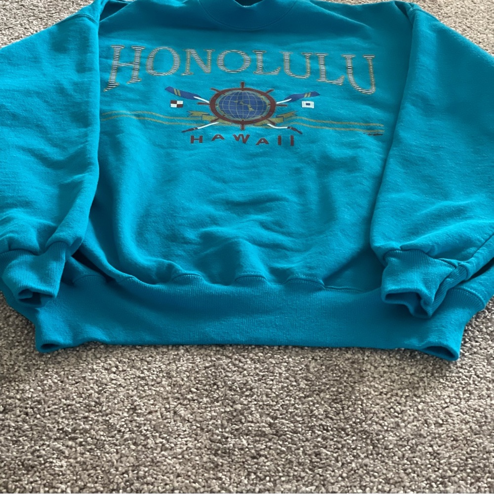 Vintage Honolulu Hawaii Crew neck pull over.